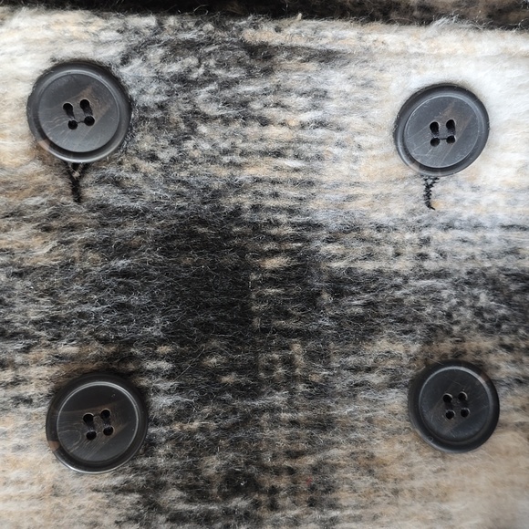 LIZ CLAIBORNE WOMEN'S BLACK, BEIGE AND WHITE COAT SIZE SMALL - Picture 4 of 16